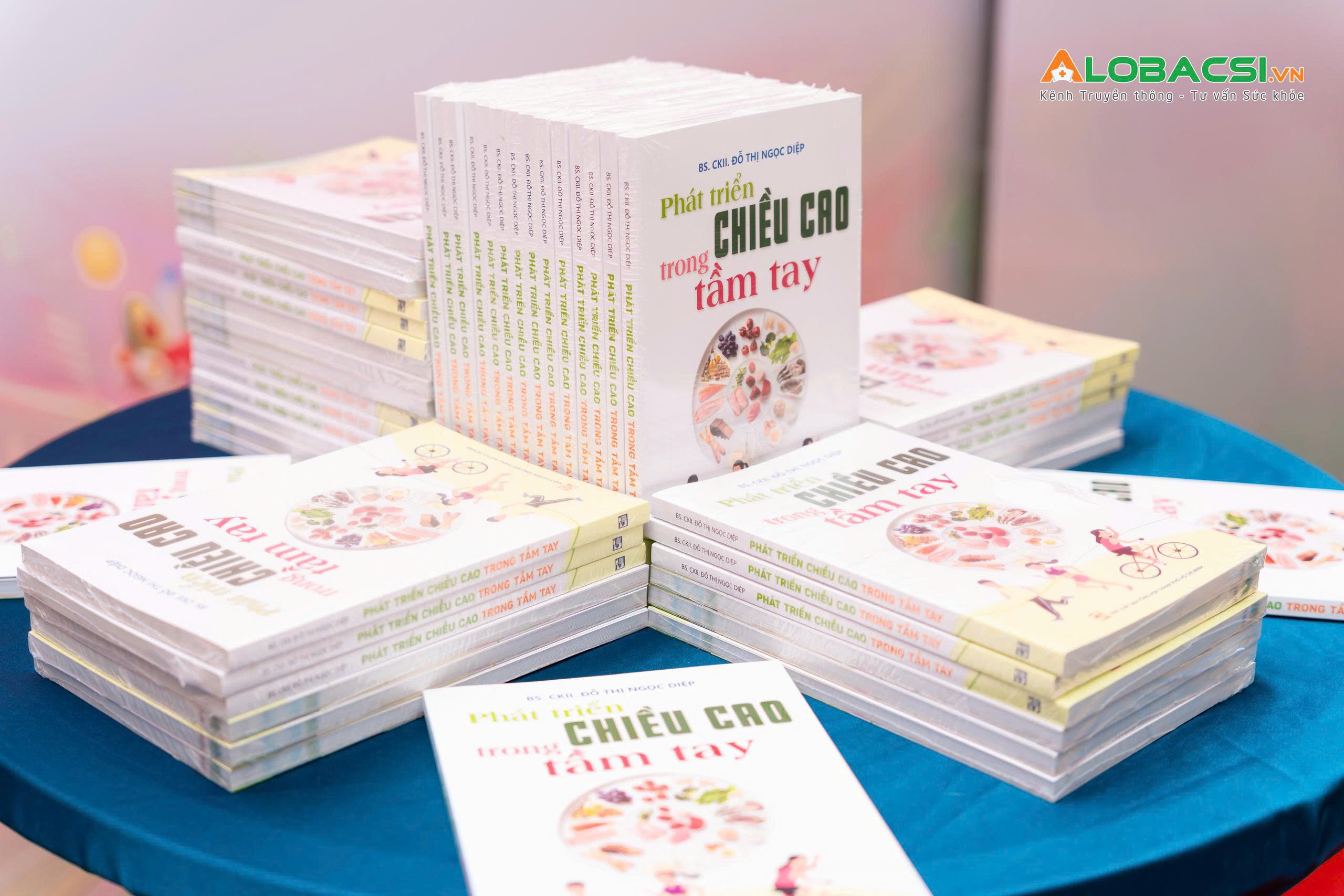 Ra mắt sách “Phát triển chiều cao trong tầm tay”: Cẩm nang y khoa xóa tan những “lầm tưởng” về tầm vóc trẻ em Việt
