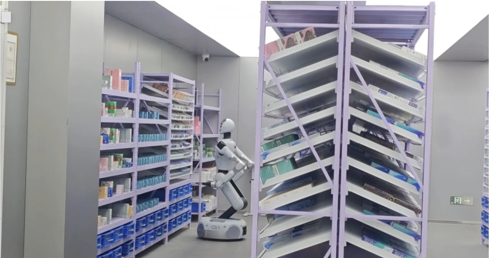 Bắc Kinh triển khai nhà thuốc robot đầu tiên trên thế giới: Xử lý đơn thuốc chỉ 1-2 phút