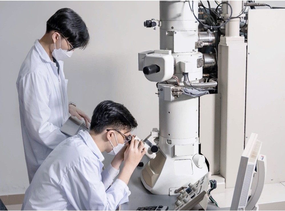 2 trường y hàng đầu cả nước vào top 10 đại học có nhiều công bố quốc tế nhất năm 2025