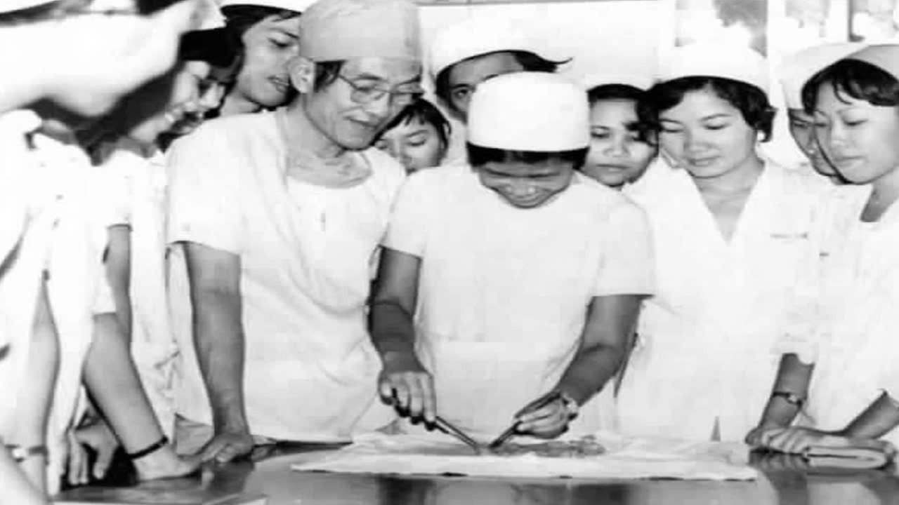 GS TS BS. Nguyễn Đình Hối hướng dẫn thực hành chuyên môn cho các thế hệ học trò.jpg