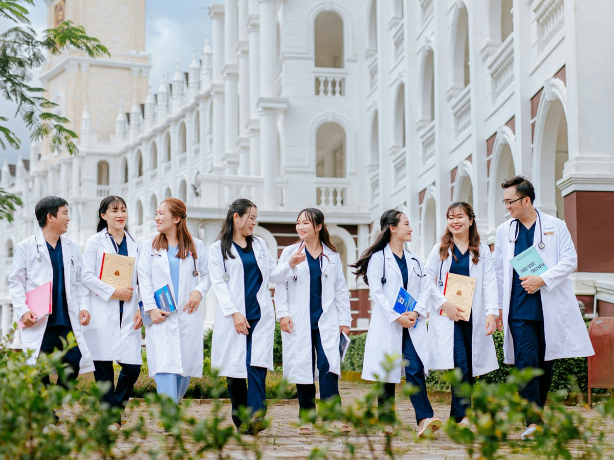 Trường Đại học Võ Trường Toản nhận hồ sơ Y khoa và Răng - Hàm - Mặt từ 22 điểm