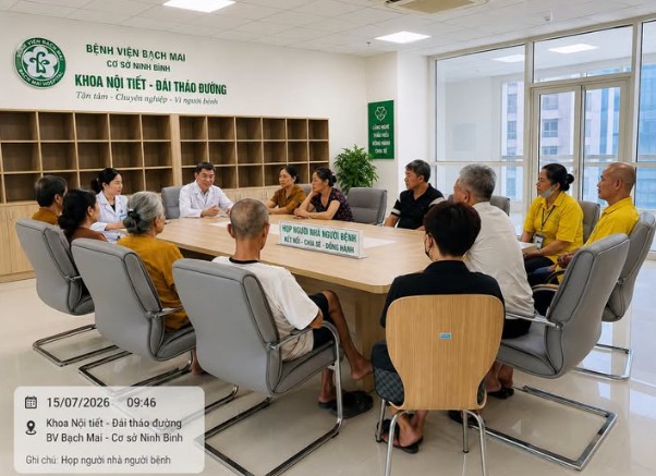 Academy hop nguoi nha.jpg