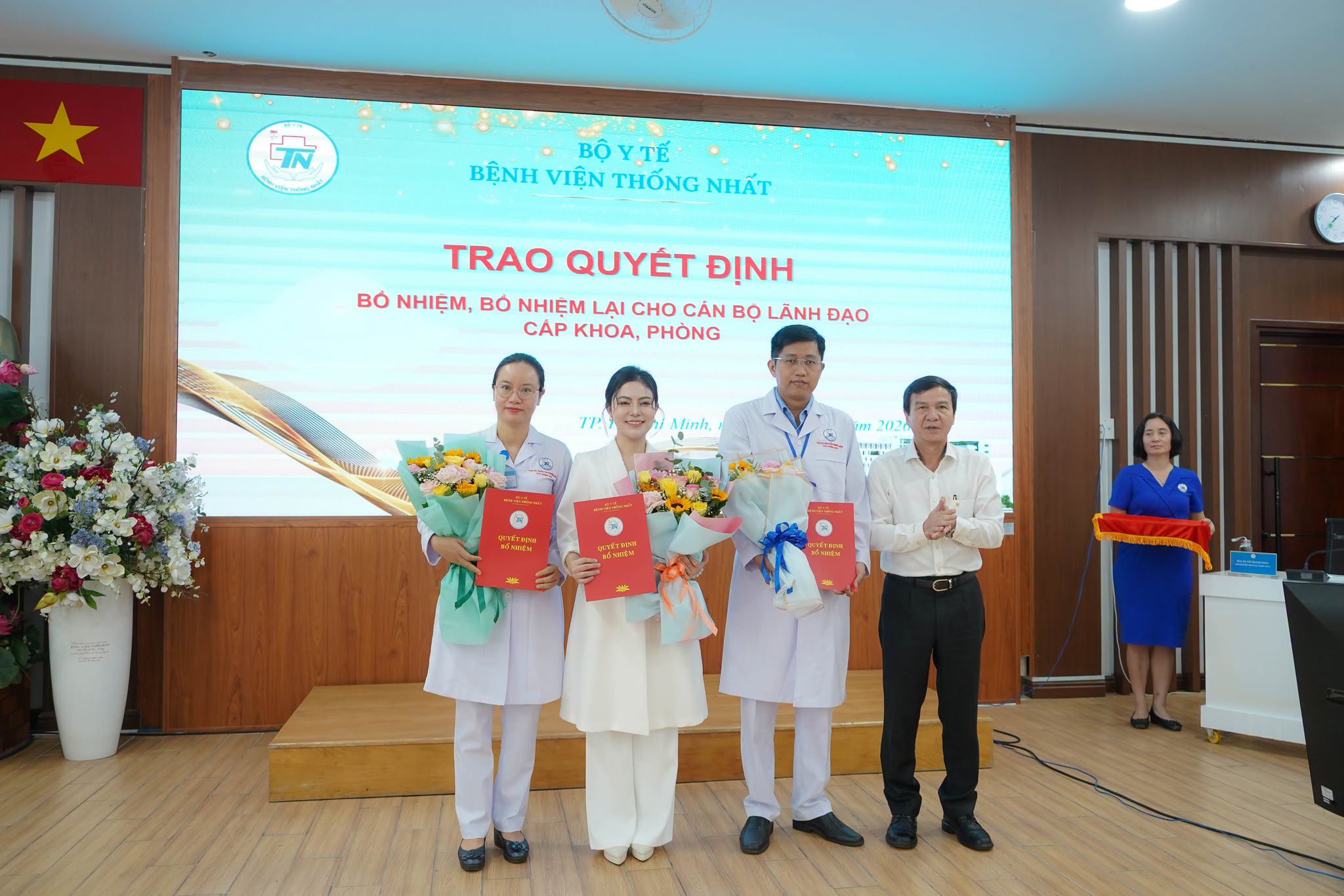 Bệnh viện Thống Nhất bổ nhiệm, bổ nhiệm lại 3 cán bộ quản lý và tri ân viên chức nghỉ hưu