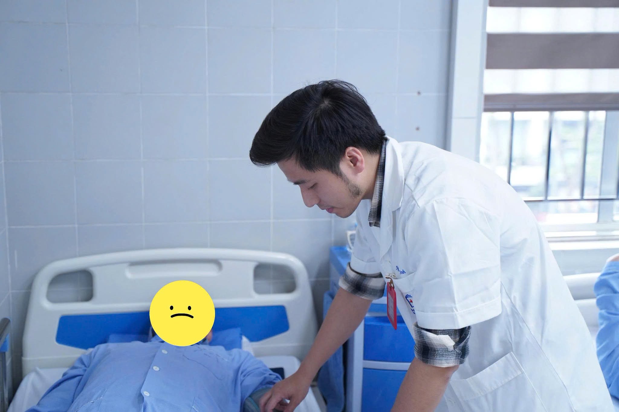Khi niềm tin vào ngành y bị rạn nứt...