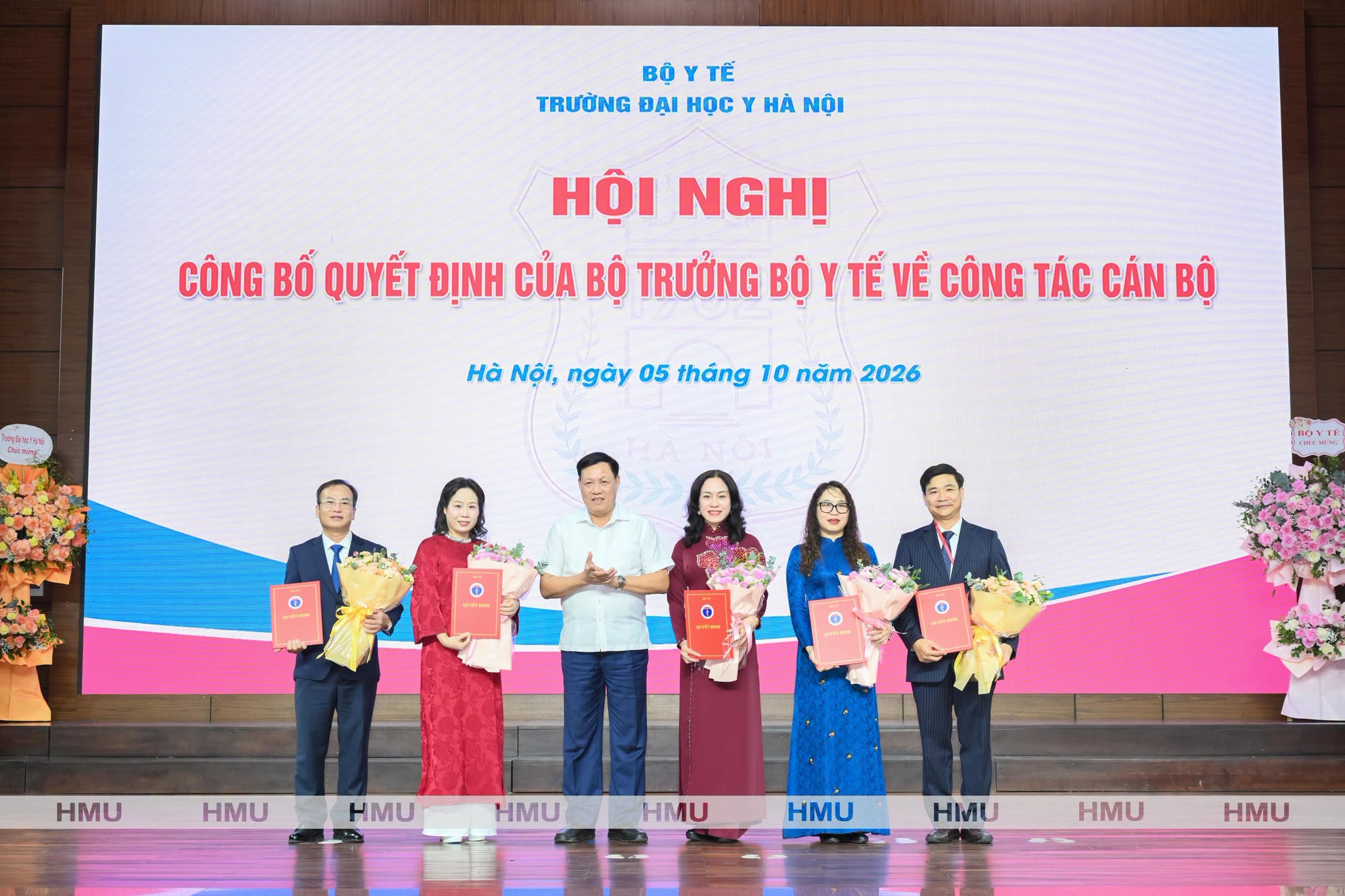 Trường Đại học Y Hà Nội kiện toàn 5 Phó Hiệu trưởng nhiệm kỳ 2026-2030